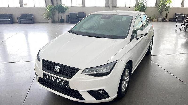 Weiß Gebraucht 2021 Seat Ibiza Limousine | 7.950 € (Superpreis) - Bild 1/4