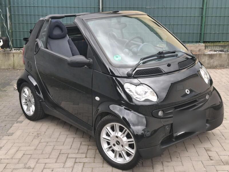 Schwarz Gebraucht 2006 Smart ForTwo Cabrio Cabrio | 3.350 € (Fairer Preis) - Bild 1/4