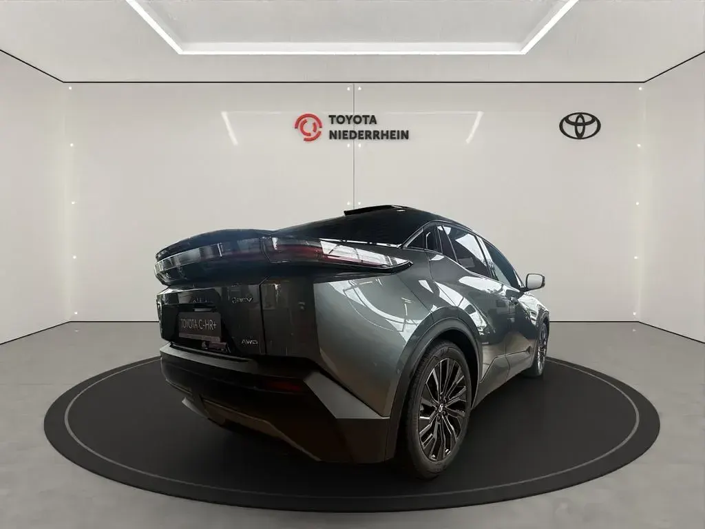Neu Toyota C-HR+ Lounge 252 kW (343 PS) 2026 Grau SUV