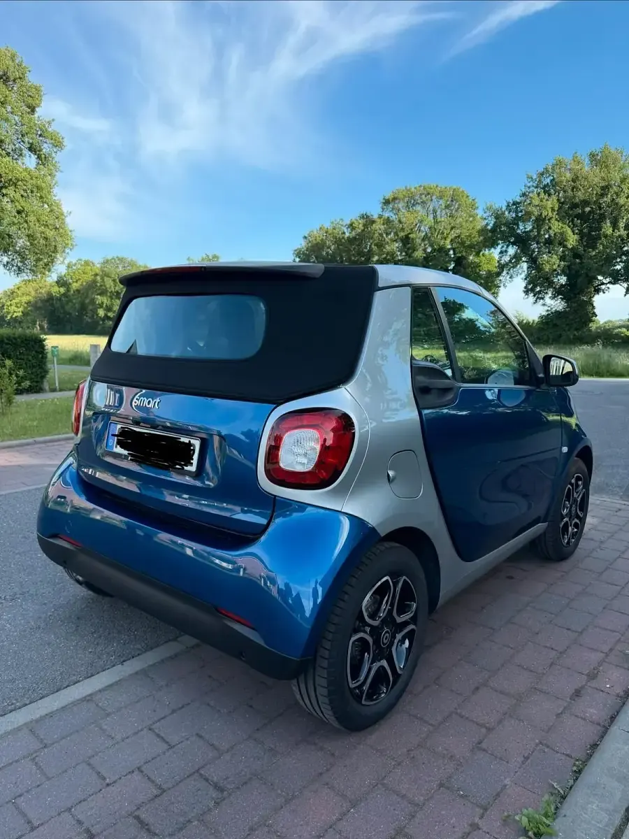 Gebraucht Smart ForTwo Cabrio Passion 90 PS (66 kW) 2016 Blau Cabrio