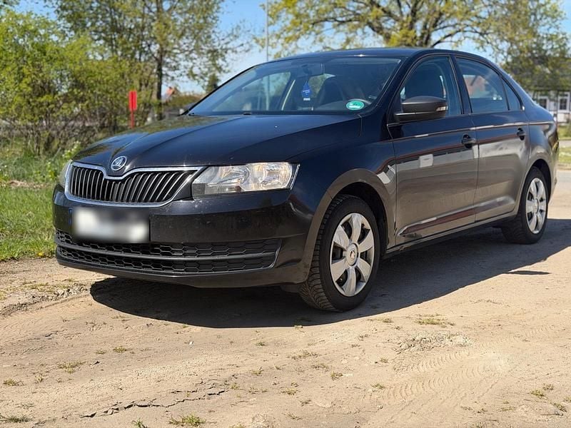 Usata Skoda Rapid 105 CV (77 kW) 2017 Nero Utilitaria