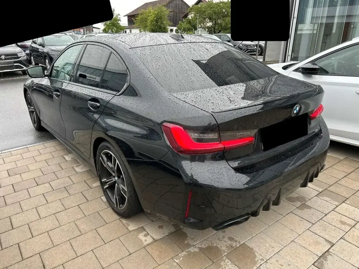 Gebraucht BMW 340 374 PS (275 kW) 2023 Saphirschwarz Limousine