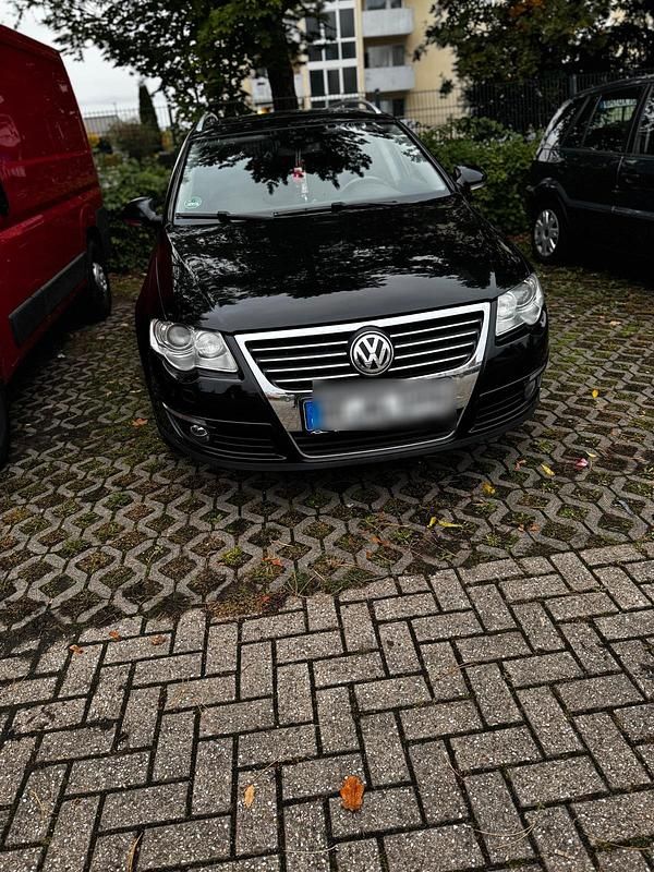 Schwarz Gebraucht 2007 VW Passat Kombi | 3.900 € (Fairer Preis) - Bild 1/4