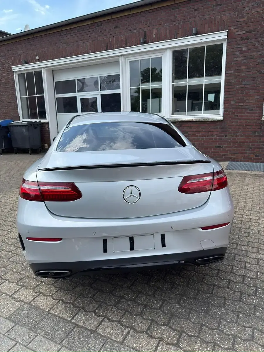 Gebraucht Mercedes E400 333 PS (244 kW) 2017 Grau Coupé