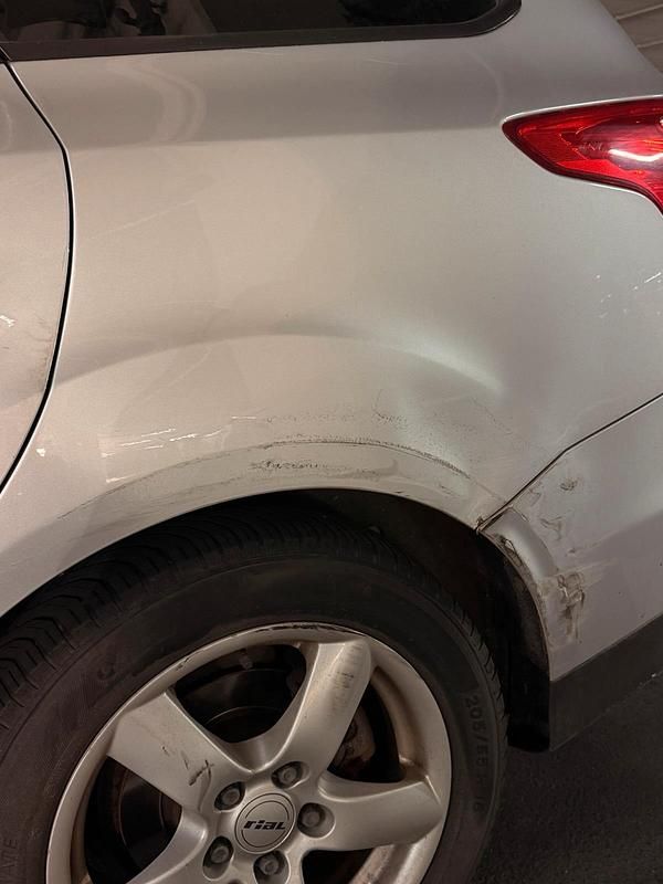 Gebraucht Ford Focus 95 PS (69 kW) 2013 Silber Kombi