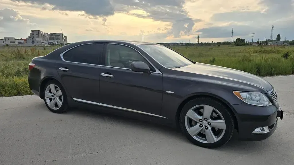 Gebraucht Lexus LS460 381 PS (280 kW) 2007 Braun Limousine