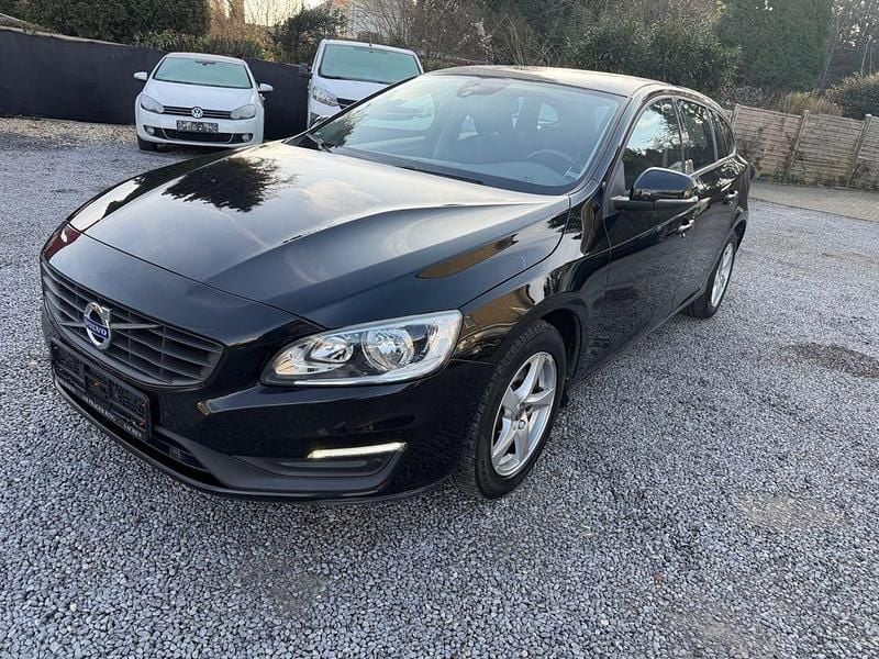 Schwarz Gebraucht 2016 Volvo V60 Business Edition Kombi | 7.500 € (Superpreis) - Bild 1/4
