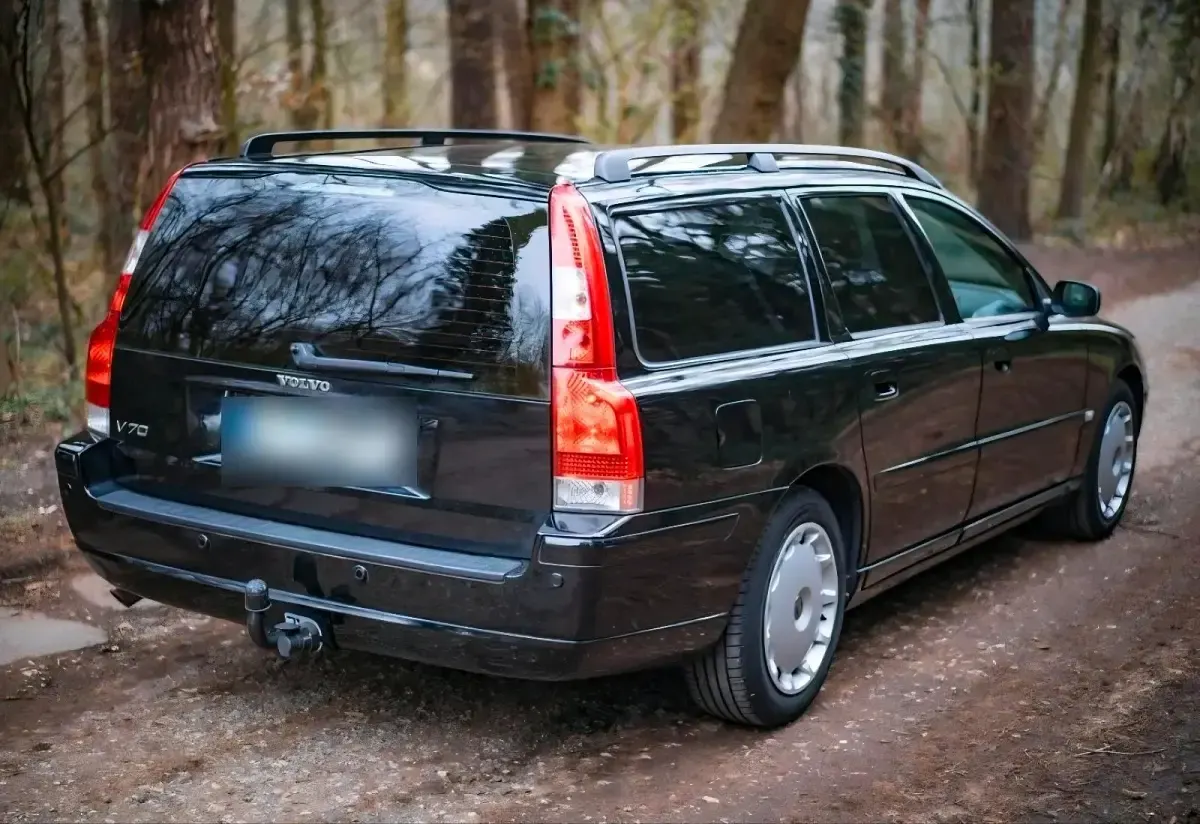 Gebraucht Volvo V70 126 PS (92 kW) 2006 Schwarz Kombi