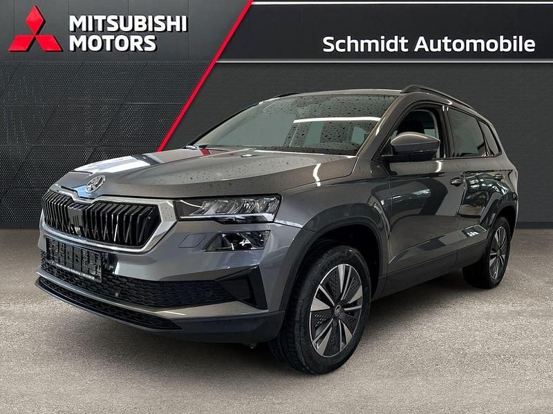 Neu Skoda Karoq Selection 150 PS (110 kW) 2026 Stahl grau SUV