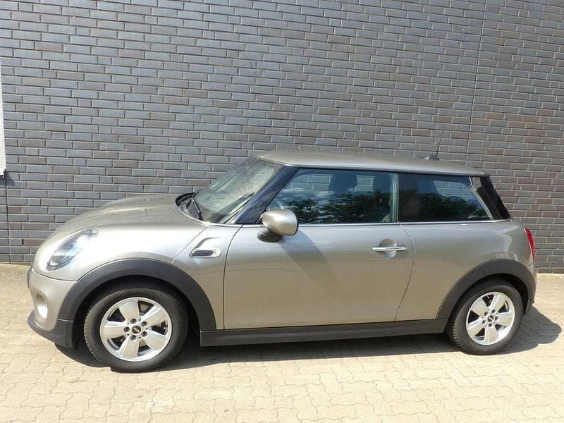 Silber Gebraucht 2019 Mini ONE Kleinwagen | 14.750 € (Guter Preis) - Bild 1/4