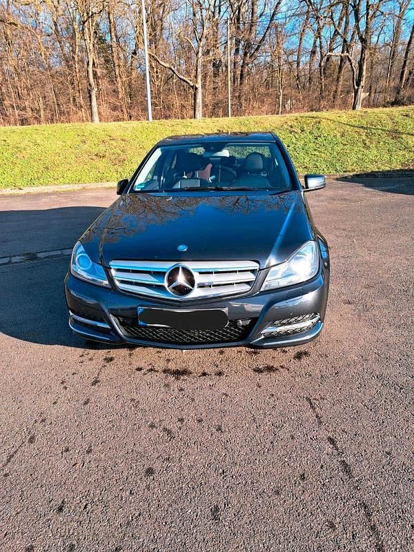 Gebraucht Mercedes C250 204 PS (150 kW) 2012 Grau Limousine