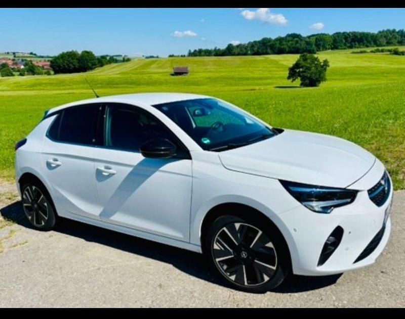 Gebraucht Opel Corsa-e 100 kW (136 PS) 2021 Weiß Kleinwagen