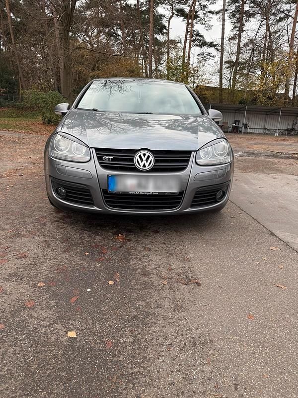 Grau Gebraucht 2007 VW Golf V Kleinwagen | 4.500 € (Fairer Preis) - Bild 1/4