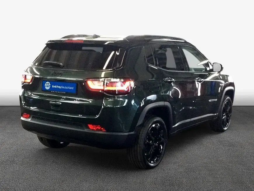 Uusi Jeep Compass North 179 HP (131 kW) 2025 Vihreä Katumaasturi