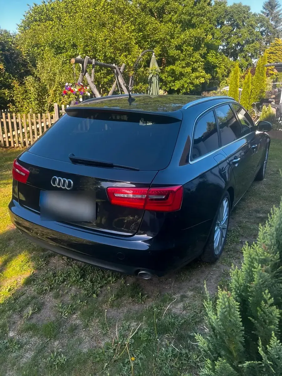 Gebraucht Audi A6 245 PS (180 kW) 2013 Schwarz Kombi