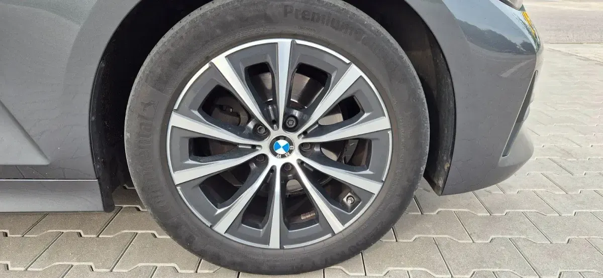 Gebraucht BMW 320 Advantage 190 PS (139 kW) 2020 Schwarz Kombi
