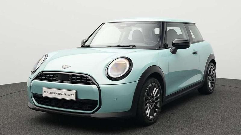 Grün Gebraucht 2024 Mini Cooper Classic Kleinwagen | 23.161 € (Guter Preis) - Bild 1/4