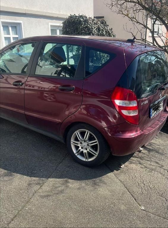 Gebraucht Mercedes A150 Classic 95 PS (69 kW) 2004 Rot Van / Kleinbus