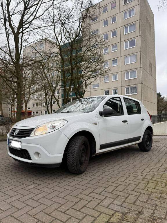 Weiß Gebraucht 2009 Dacia Sandero Kleinwagen | 1.400 € (Guter Preis) - Bild 1/4