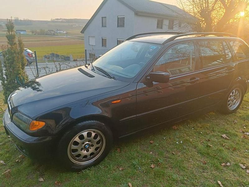 Gebraucht BMW 316 116 PS (85 kW) 2005 Schwarz Kombi