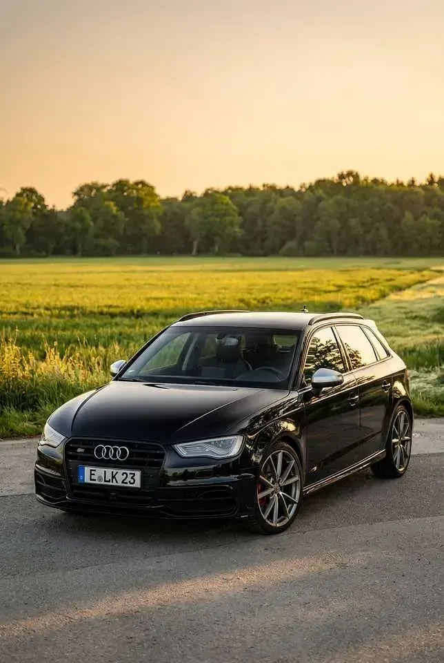 Gebraucht Audi S3 Ambiente 300 PS (220 kW) 2014 Schwarz Limousine