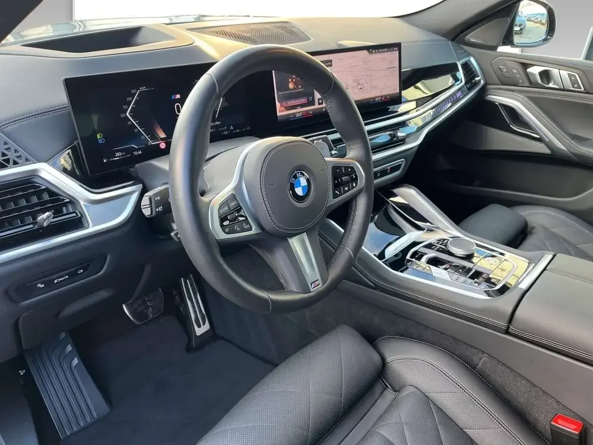 Gebraucht BMW X6 Comfort Edition 286 PS (210 kW) 2024 M carbonschwarz SUV