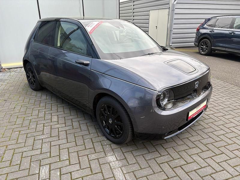 Käytetty Honda e 100 kW (136 HP) 2022 Modern steel m. Viistoperä