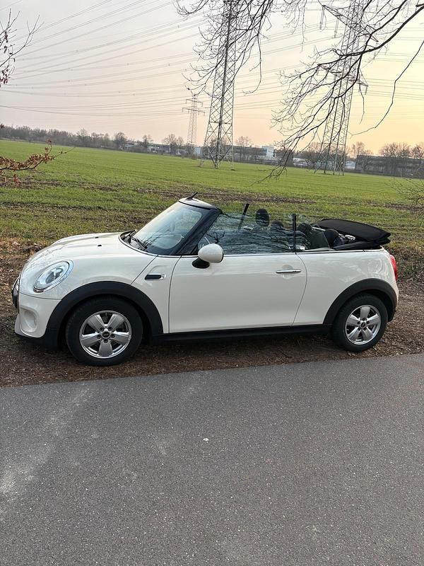 Gebraucht Mini One Cabriolet Chili 102 PS (75 kW) 2017 Beige Cabrio