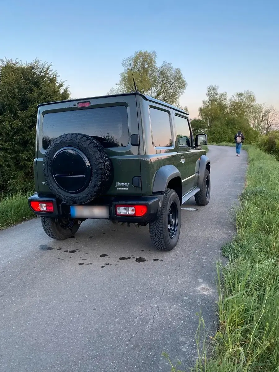 Gebraucht Suzuki Jimny Comfort 102 PS (75 kW) 2019 Grün SUV