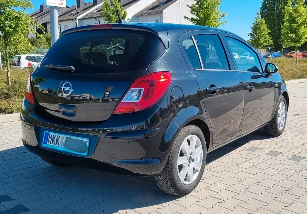Gebraucht Opel Corsa Active 101 PS (74 kW) 2013 Schwarz Kleinwagen