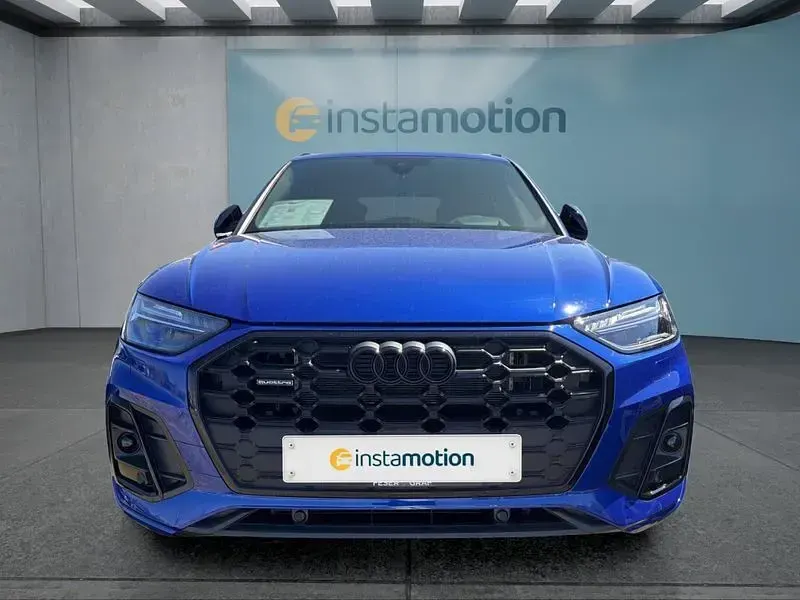 Używany Audi Q5 299 KM (219 kW) 2025 Niebieski SUV