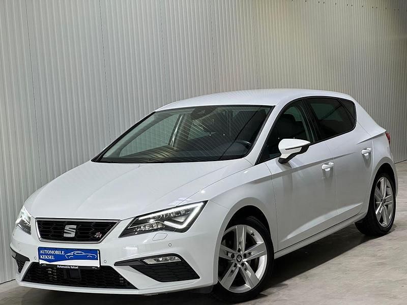 Weiß Gebraucht 2018 Seat Leon ST FR Kombi | 16.470 € (Guter Preis) - Bild 1/4
