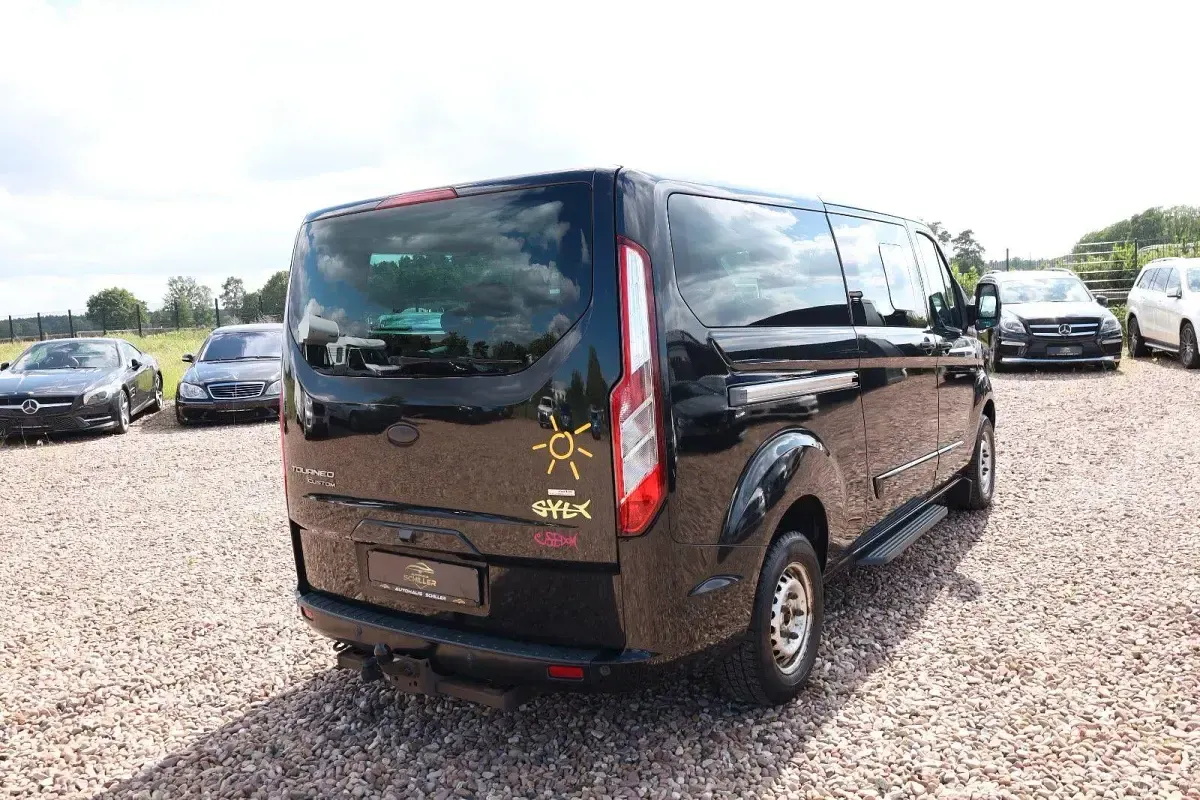 Gebraucht Ford Tourneo 155 PS (114 kW) 2013 Van / Kleinbus