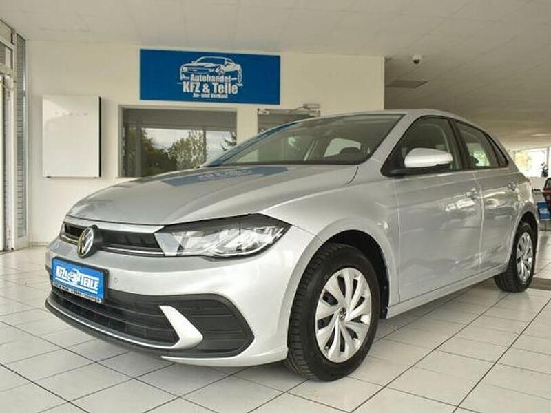 Silber Gebraucht 2023 VW Polo Life Limousine | 14.980 € (Guter Preis) - Bild 1/4