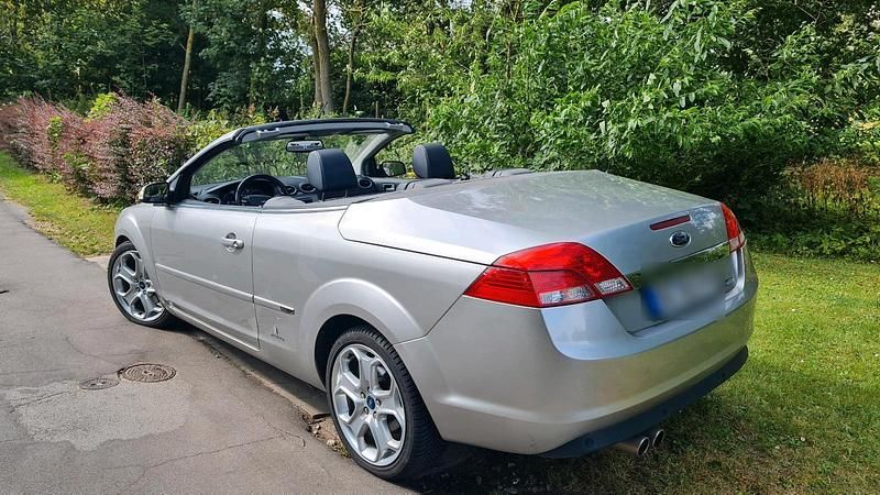 Gebraucht Ford Focus Cabriolet 136 PS (100 kW) 2008 Silber Cabrio