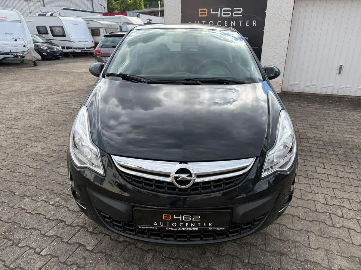 Gebraucht Opel Corsa 87 PS (63 kW) 2012 Schwarz Kleinwagen