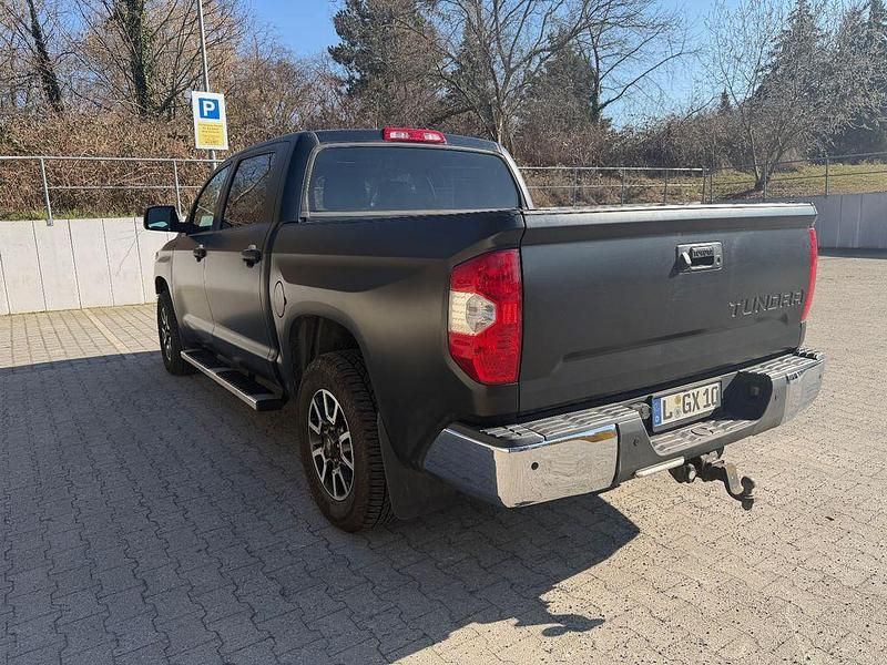 Gebraucht Toyota Tundra 386 PS (283 kW) 2019 Schwarz Pickup