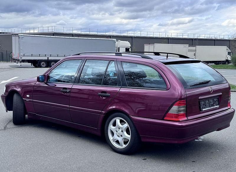Gebraucht Mercedes C180 129 PS (94 kW) 2001 Limousine
