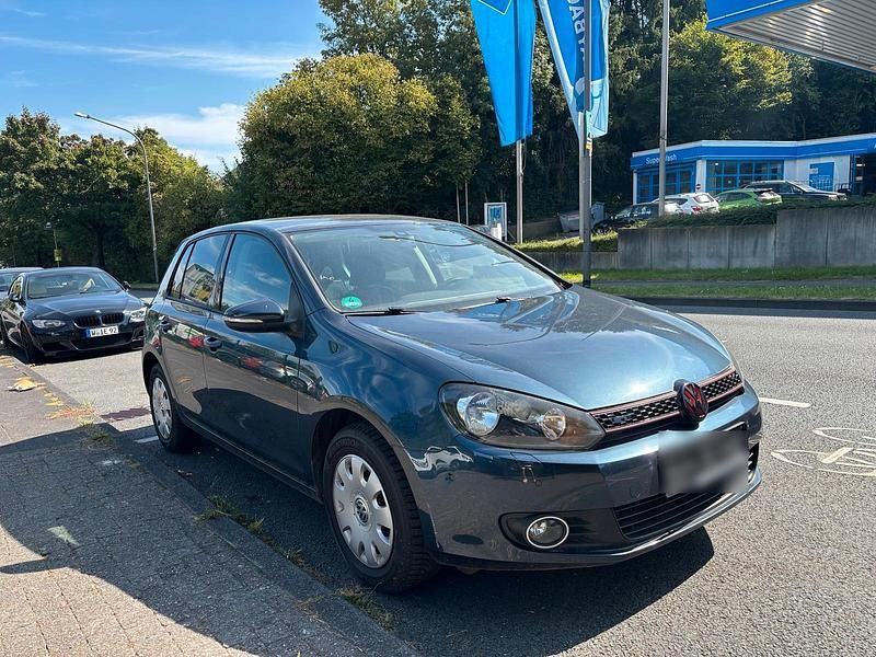 Blau Gebraucht 2010 VW Golf VI Team Limousine | 3.990 € (Fairer Preis) - Bild 1/4