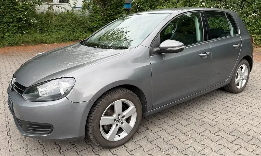 Second-hand VW Golf VI Comfortline 122 CP (89 kW) 2010 Gri Hatchback