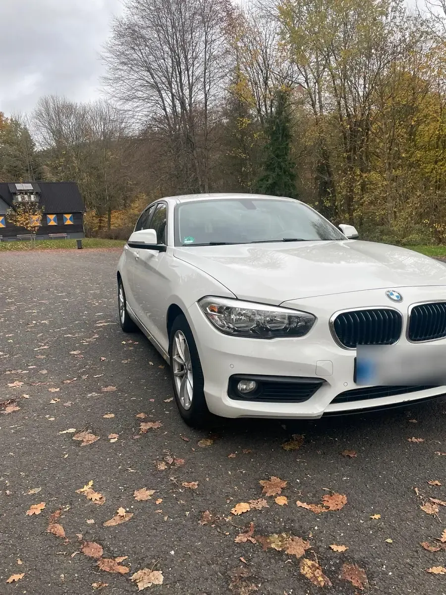 Gebraucht BMW 116 116 PS (85 kW) 2016 Weiß Kleinwagen