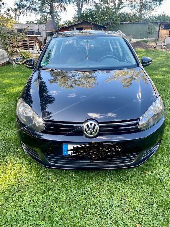 Grau Gebraucht 2009 VW Golf VI Comfortline Limousine | 5.500 € (Etwas zu teuer) - Bild 1/4