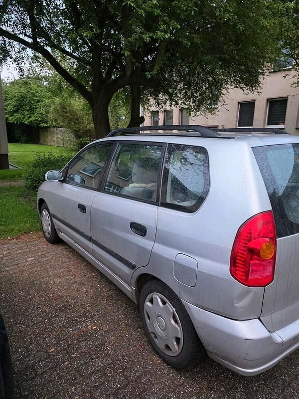 Usado Mitsubishi Space Star 98 HP (72 kW) 2003 Monovolume