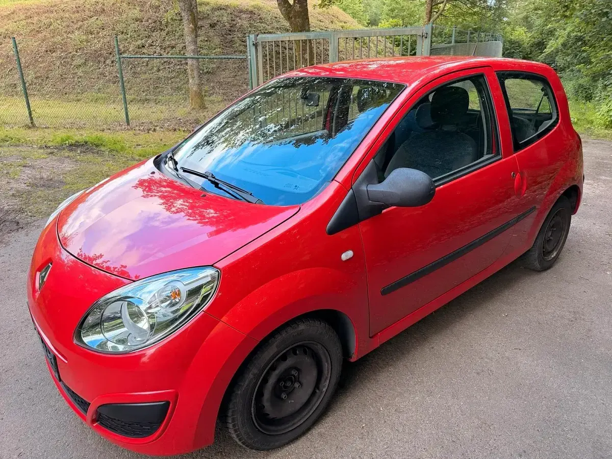 Gebraucht Renault Twingo 58 PS (42 kW) 2008 Rot Kleinwagen