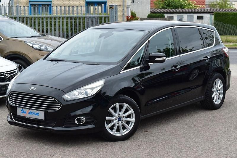 Schwarz Gebraucht 2016 Ford S-MAX Titanium Van / Kleinbus | 7.390 € (Fairer Preis) - Bild 1/4