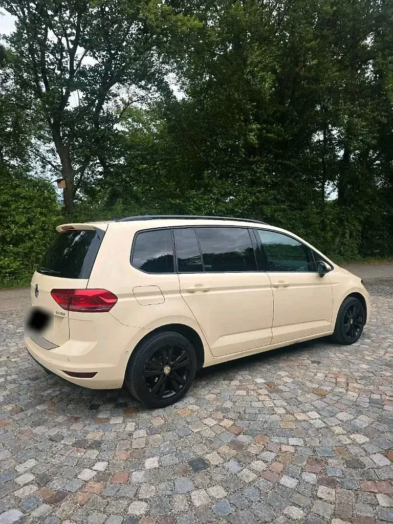 Gebraucht VW Touran 150 PS (110 kW) 2016 Andere farben Van / Kleinbus