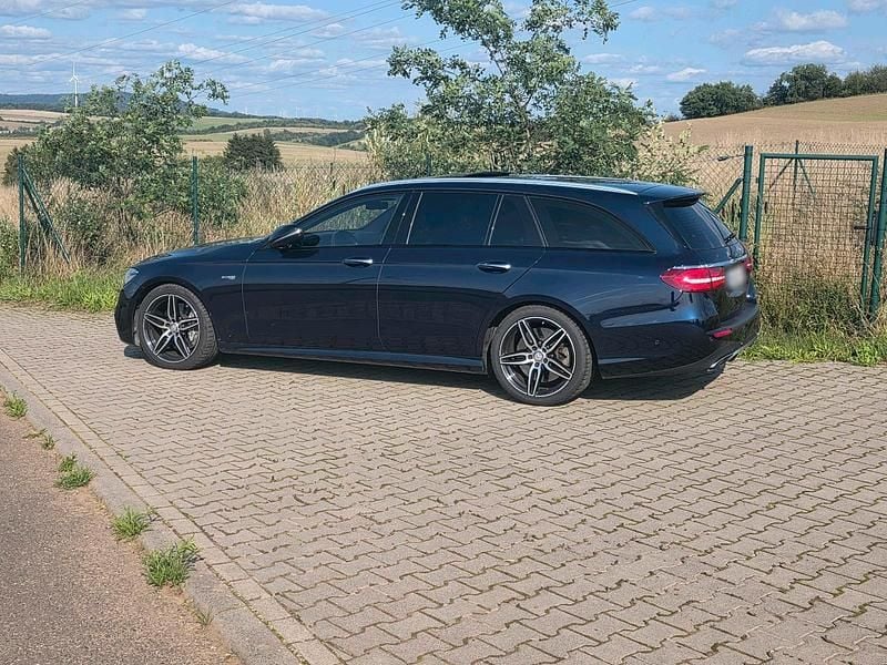 Gebraucht Mercedes E43 AMG AMG 401 PS (294 kW) 2017 Blau Limousine