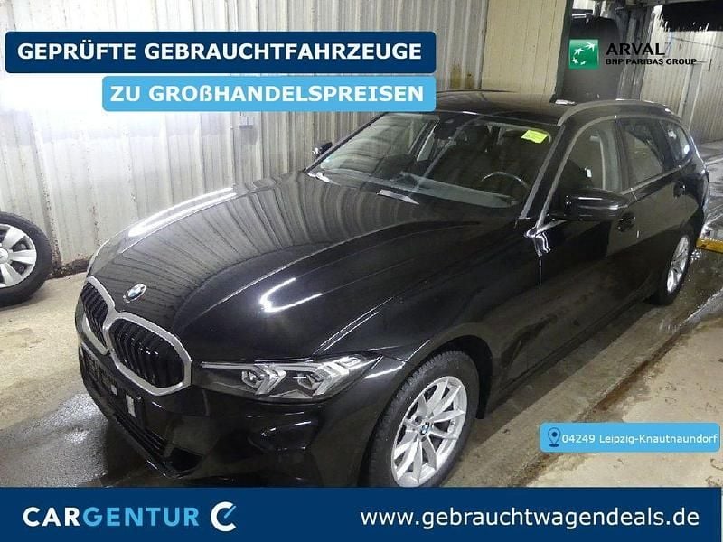 Gebraucht BMW 320 184 PS (135 kW) 2024 Black sapphire (metallic) Kombi