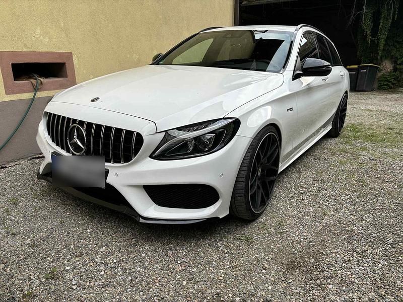 Weiß Gebraucht 2018 Mercedes C43 AMG AMG Kombi | 35.900 € - Bild 1/4