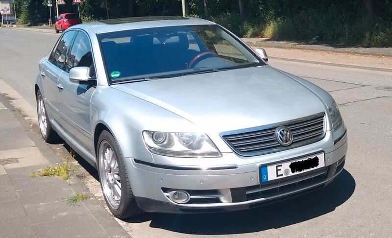 Silber Gebraucht 2005 VW Phaeton Limousine | 12.800 € - Bild 1/4
